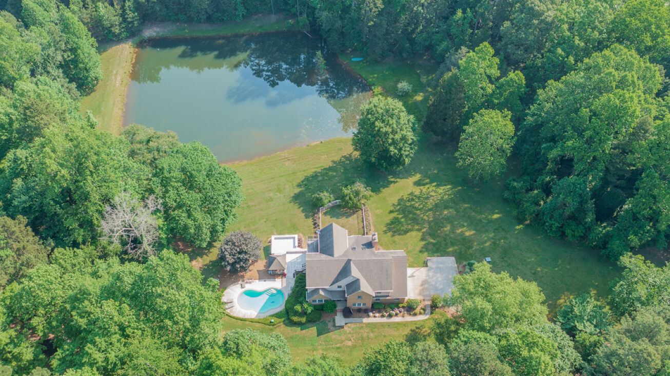 1228 Brawley School Rd, Mooresville, NC 28117