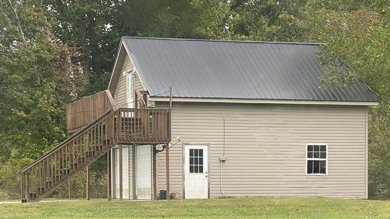 601 Phillips Ln, Junction City, KY 40440