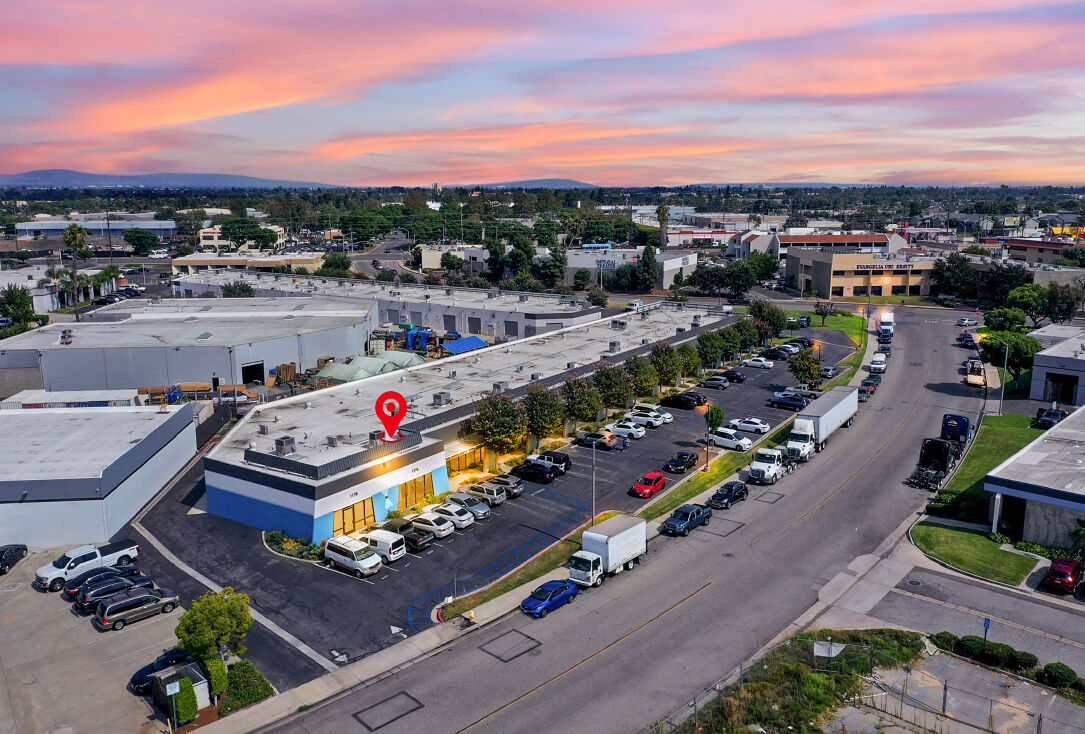 1176 N Knollwood Cir, Anaheim, CA 92801