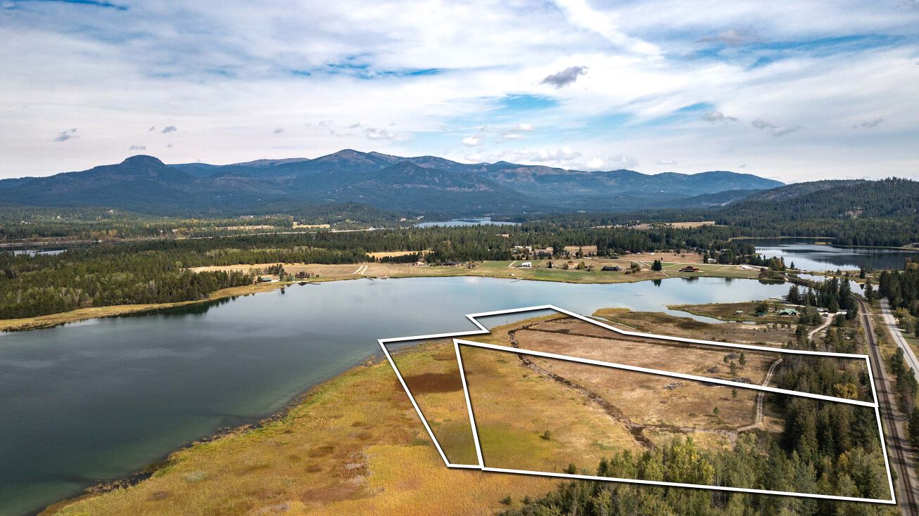 Lakeshore Dr, Sagle, ID 83860