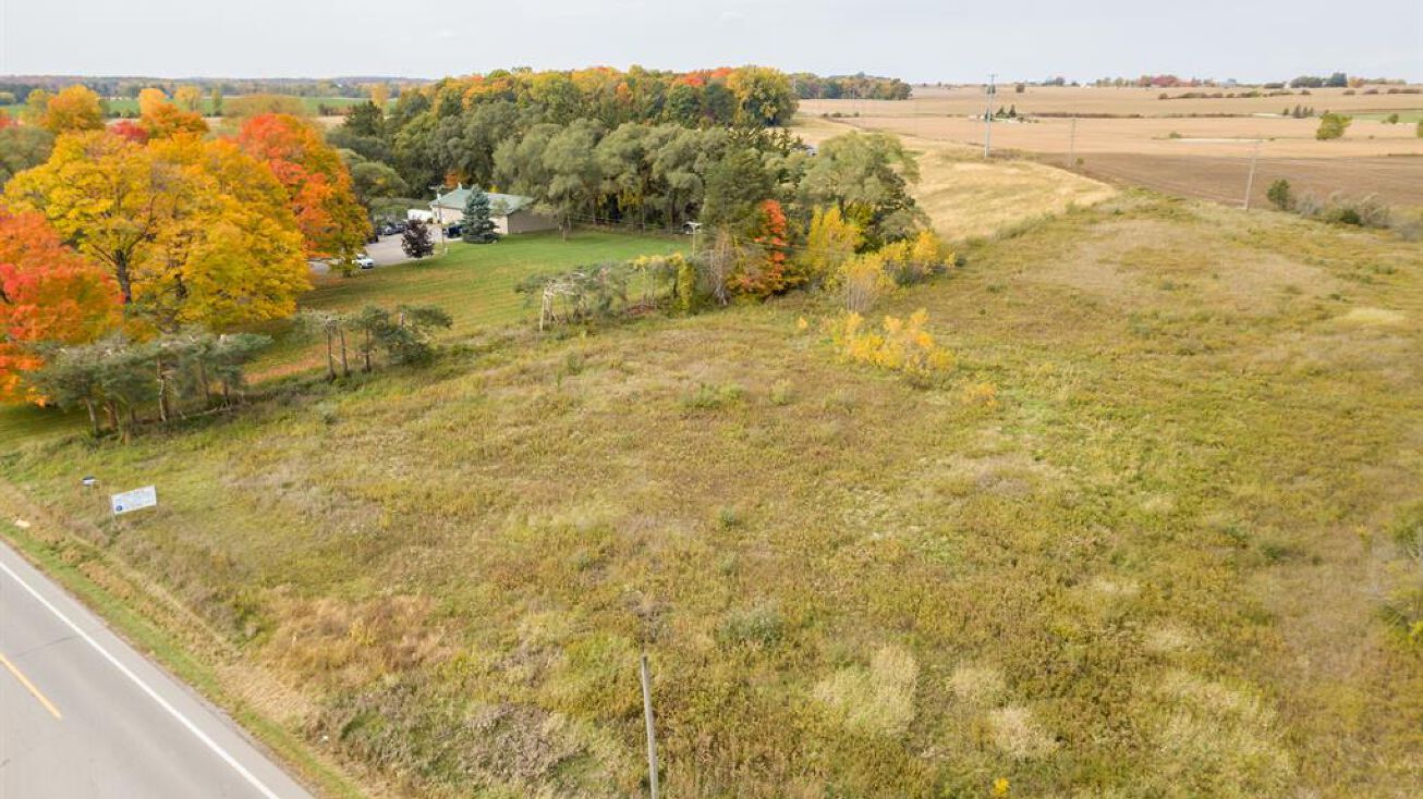 W Caro Rd, Caro, MI 48723