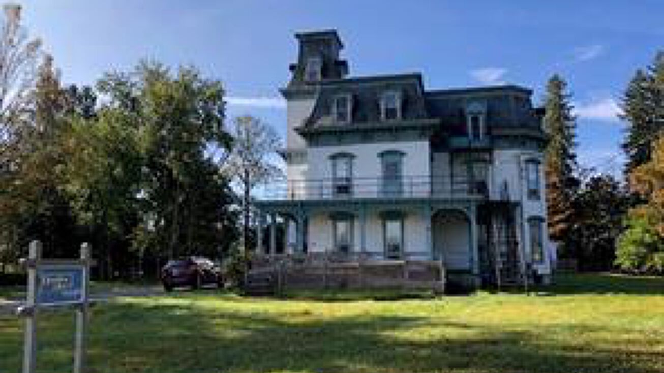 8196 Green Rd, Hubbardsville, NY 13355