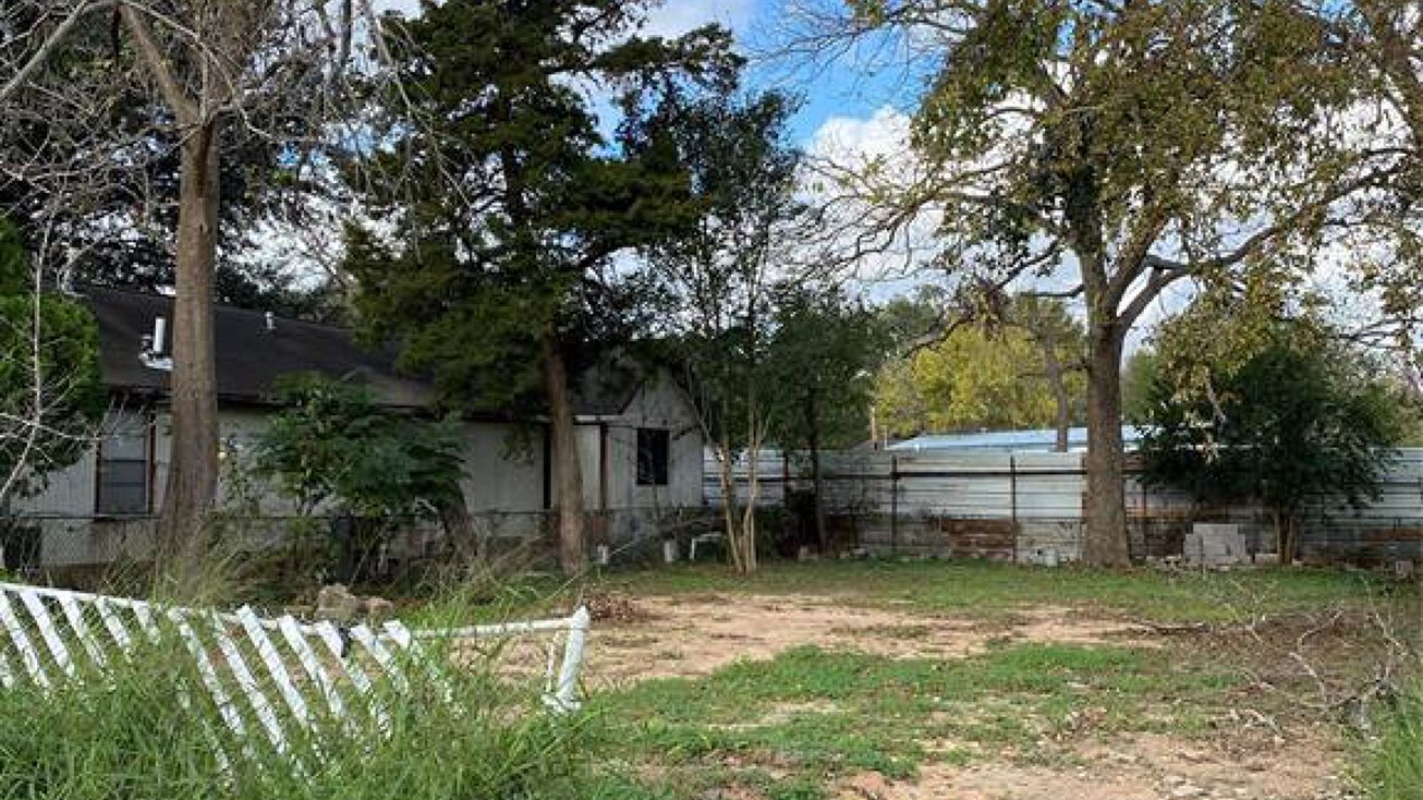 610 Lettie St, Richmond, TX 77469