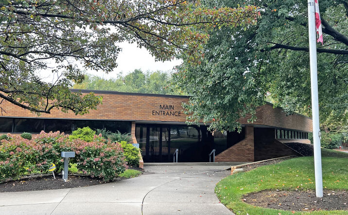 Pictures of Office property located at 1100 Graham Rd Cir, Stow, OH 44224 for comps - image #1