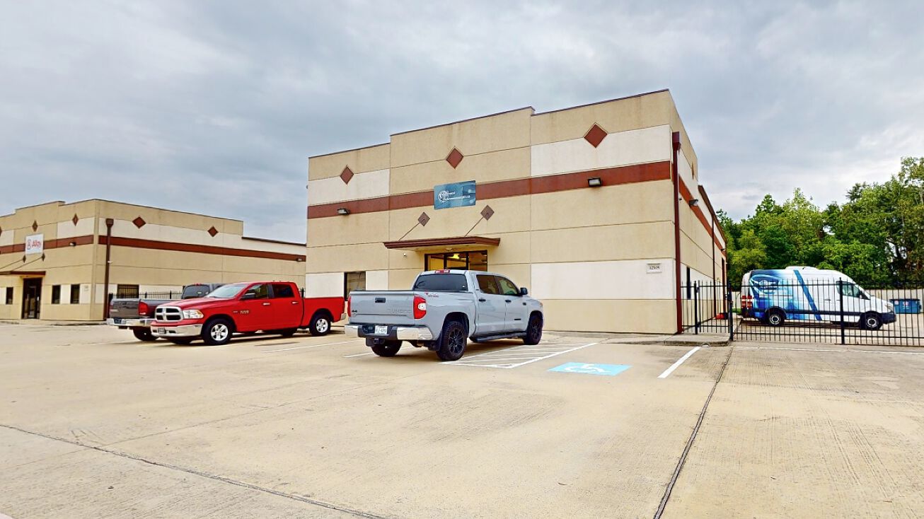 12750 Haynes Rd, Houston, TX 77066