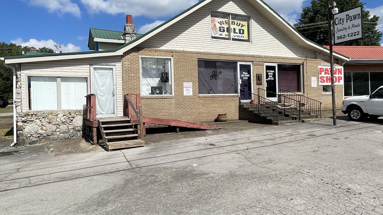 1115 Dinah Shore Blvd, Winchester, TN 37398