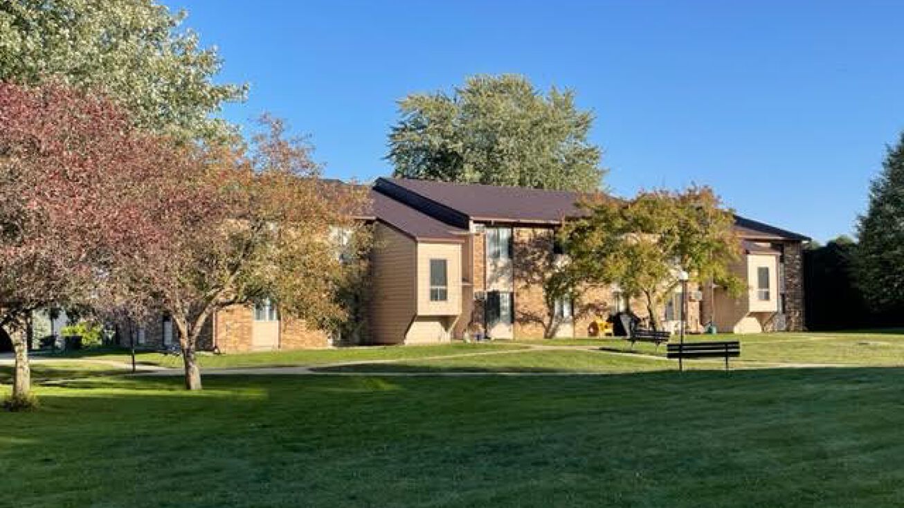 720 N Birch St, Monticello, IA 52310