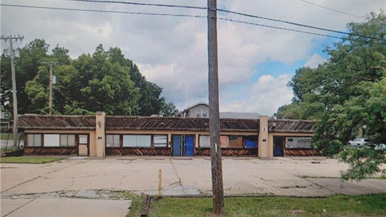 3202 parallel Parkway, Kansas City, KS 66104