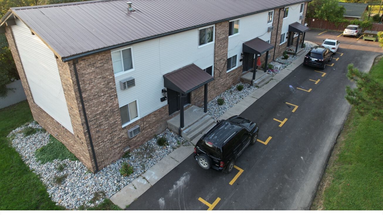 315 E Nepessing St, Lapeer, MI 48446