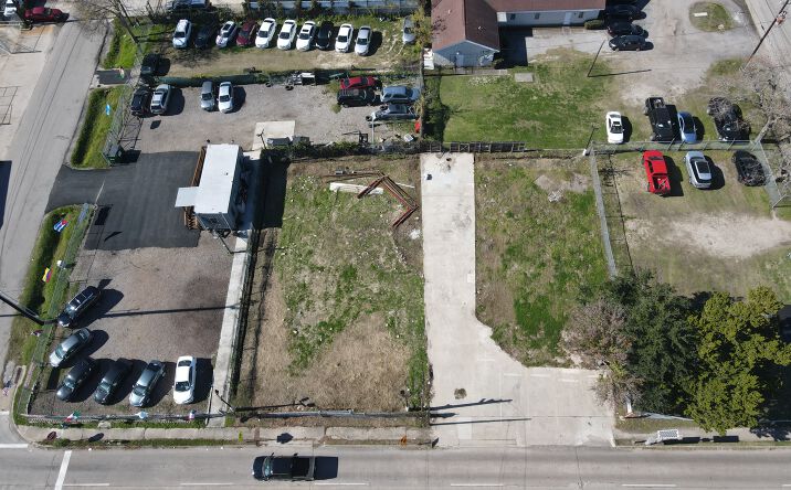 Pictures of Land property located at 3506 Dunvale Rd, Houston, TX 77063 for sales - image #1