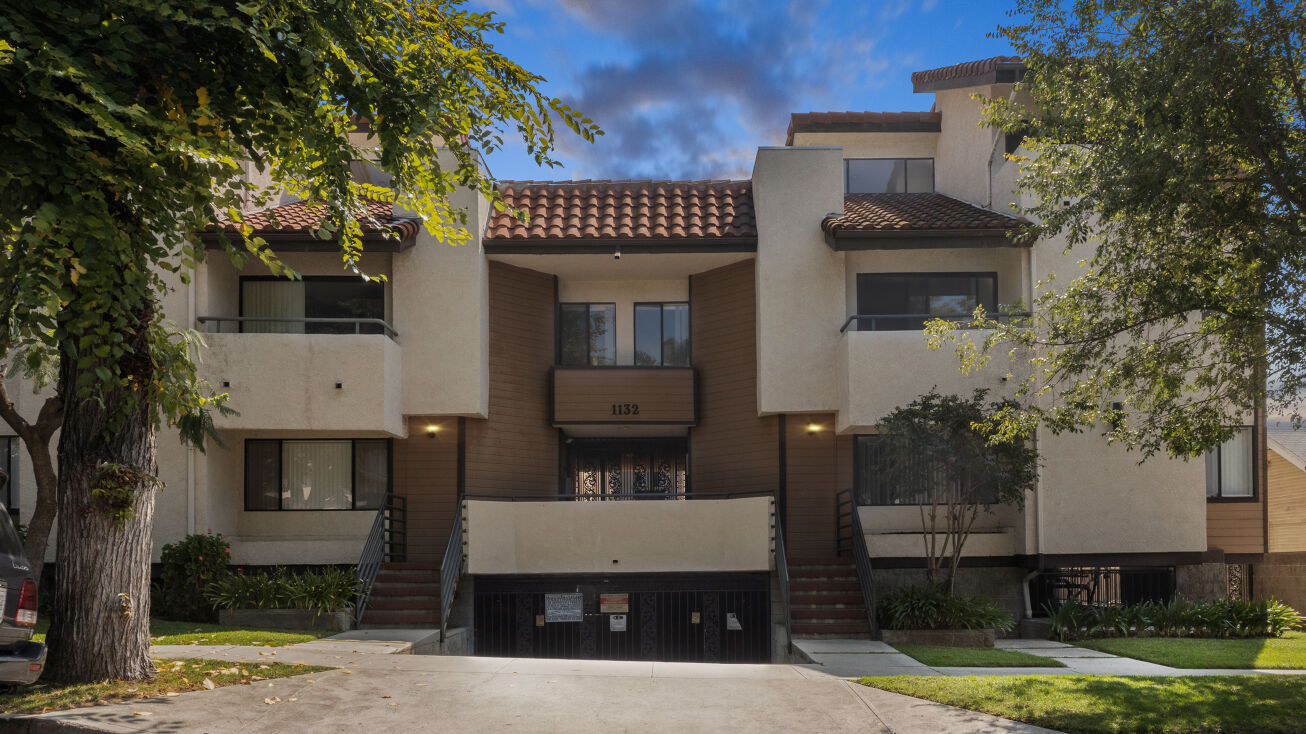 1134 Elm Ave, Glendale, CA 91201