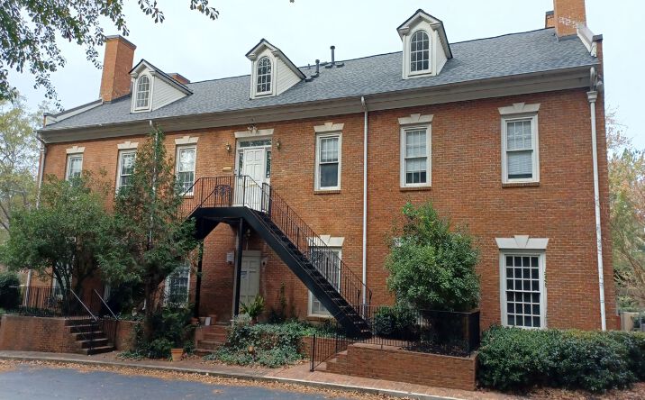 Pictures of Retail property located at 1936 N Druid Hills Rd, Atlanta, GA 30319 for sales - image #1