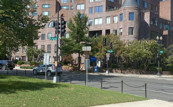 Pictures of Office property located at 3 Washington Cir NW, Washington, DC 20037 for sales - image #1