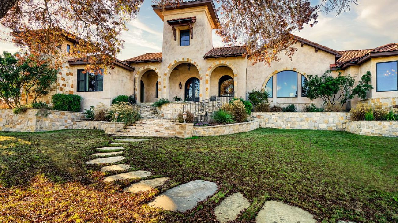 82 Vista Real Ave, Boerne, TX 78006