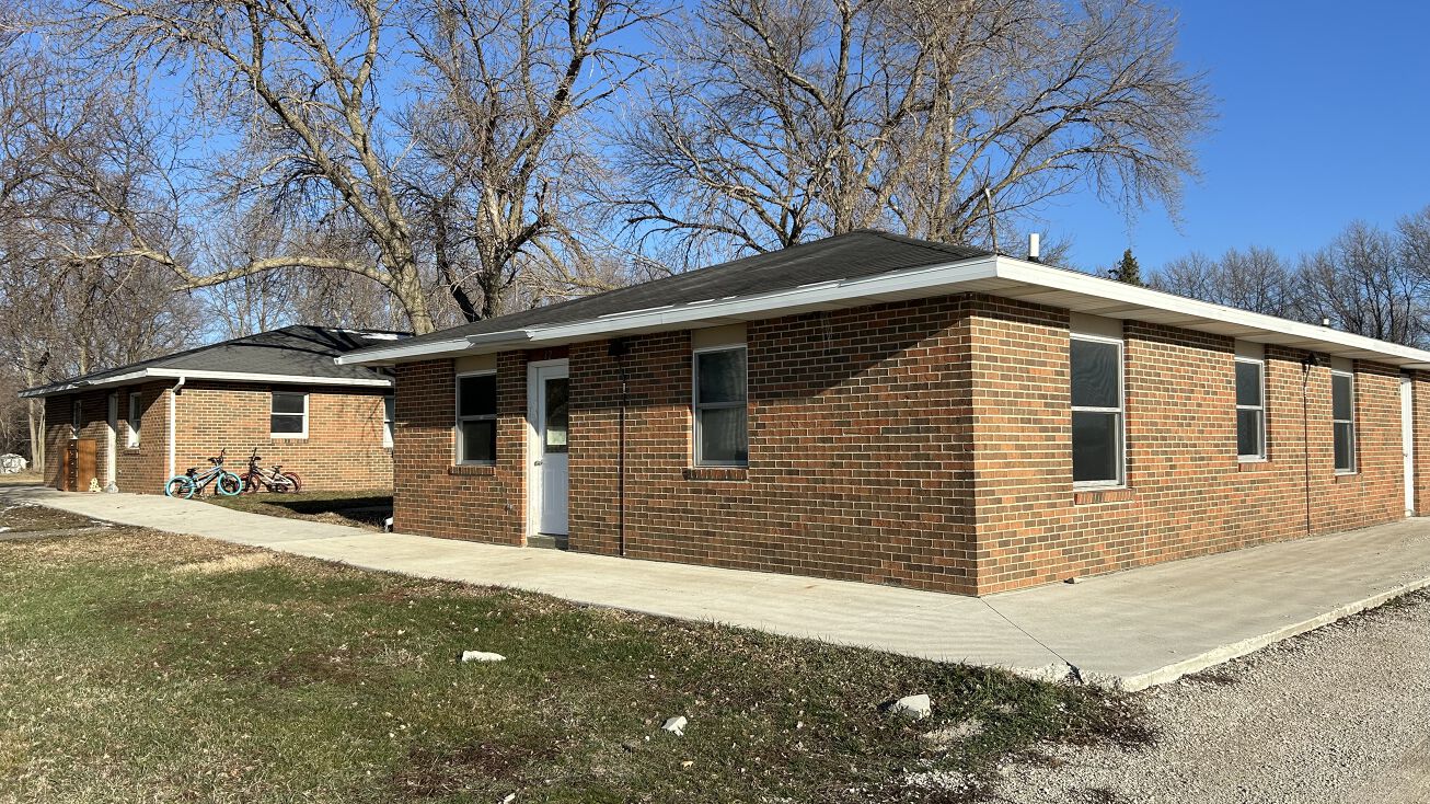 117 E Walnut St, Burt, IA 50522