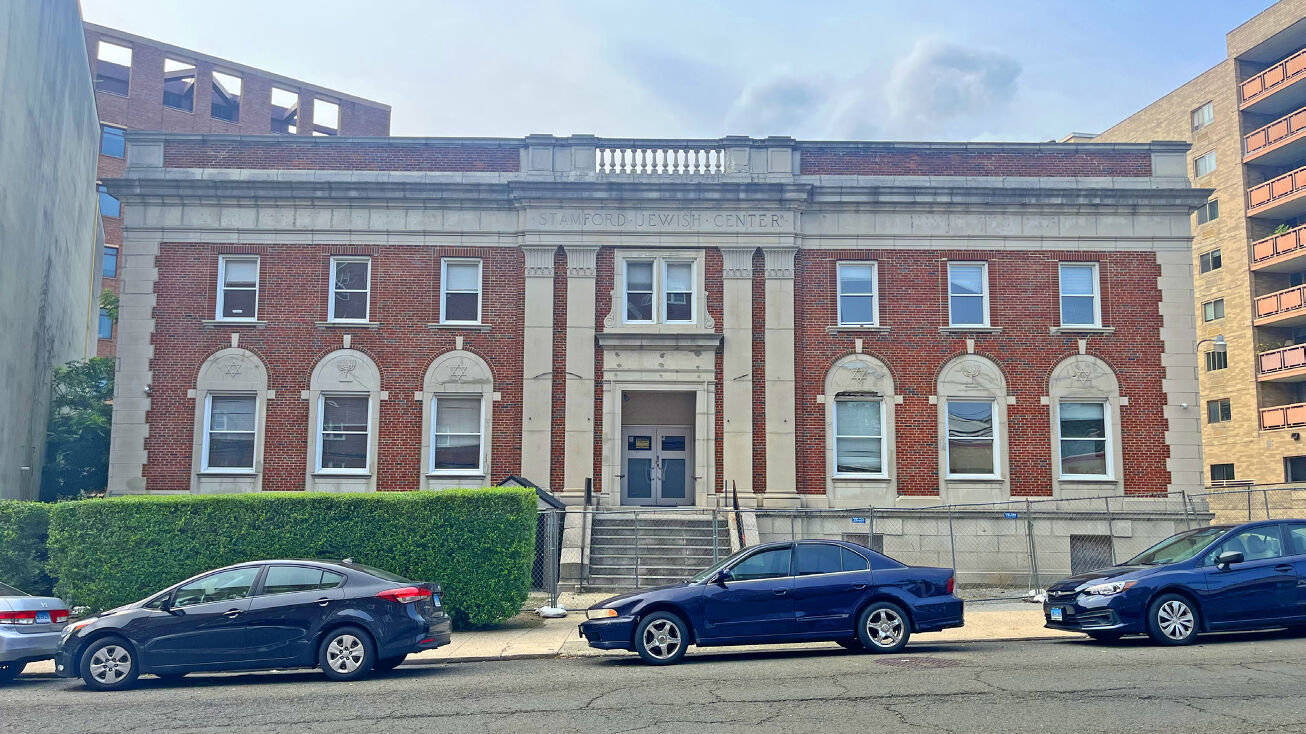 132 Prospect St, Stamford, CT 06901