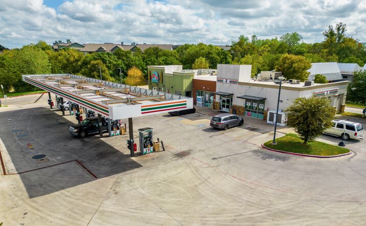 Pictures of Retail property located at 105 E Stassney Ln, Austin, TX 78745 for sales - image #1