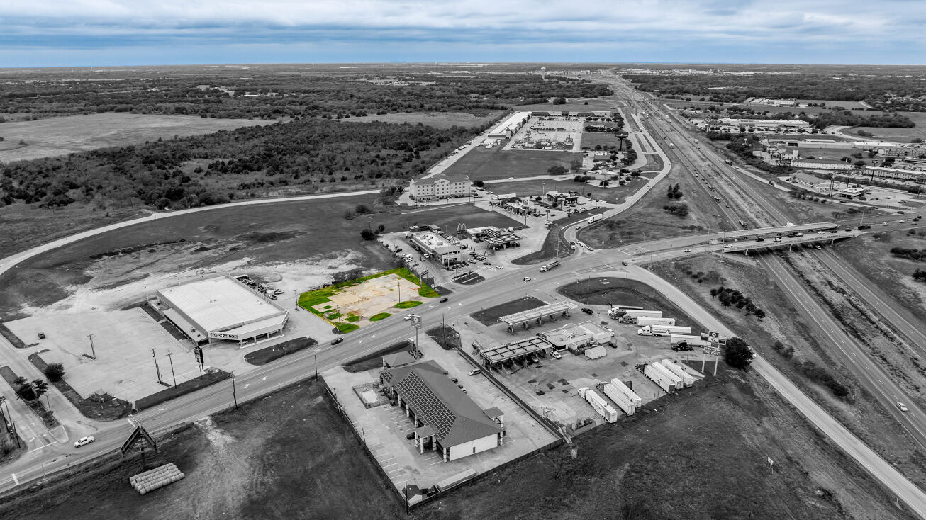 1706 TX34, Terrell, TX 75160