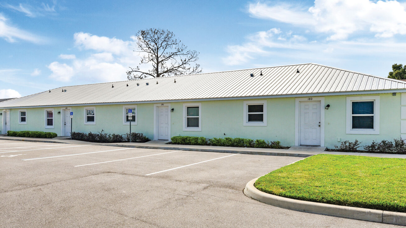 150 W Prince Pl, Haines City, FL 33844