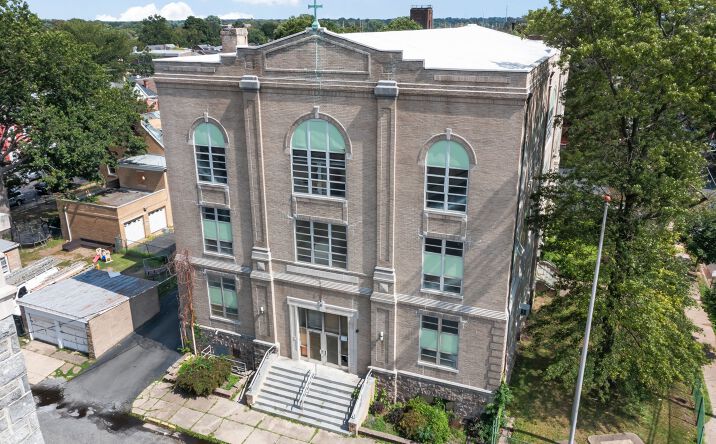 Pictures of Mixed Use property located at 411 Adeline St, Trenton, NJ 08611 for sales - image #1