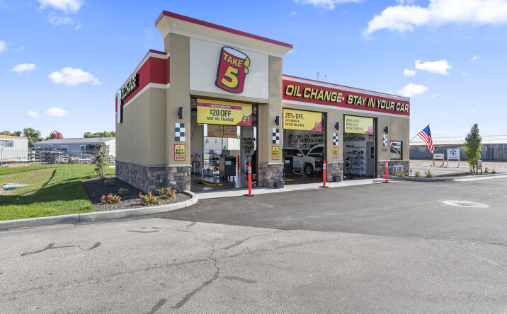 Pictures of Retail property located at 5209 Cleveland Blvd, Caldwell, ID 83607 for comps - image #1