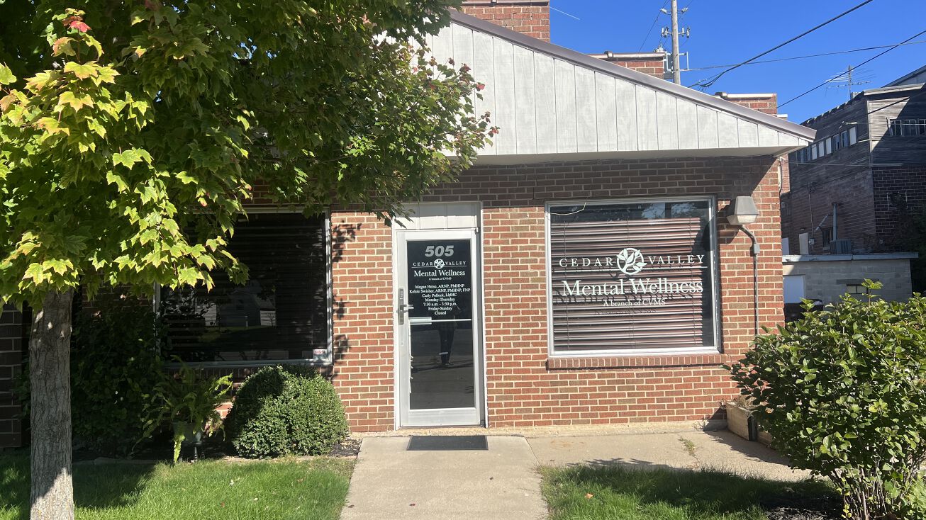 505 Coates St, Parkersburg, IA 50665