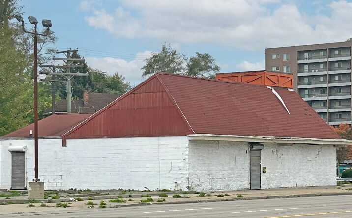 Pictures of Retail property located at 8200 Gratiot Ave, Detroit, MI 48213 for sales - image #1