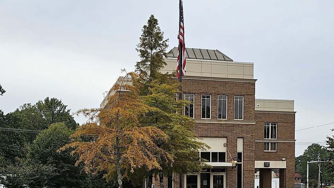 2201 N Rodney Parham Rd, Little Rock, AR 72212