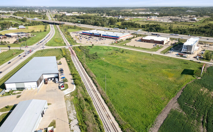 Pictures of Land property located at 125 Westcor Dr, Coralville, IA 52241 for sales - image #1