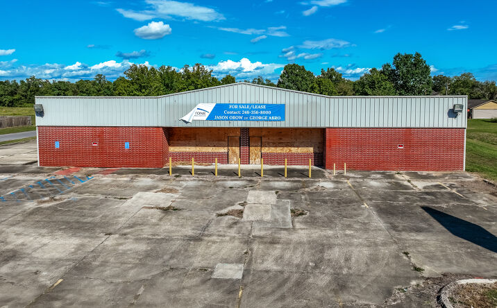 Pictures of Retail property located at 618 W Admiral Doyle Dr, New Iberia, LA 70560 for comps - image #1