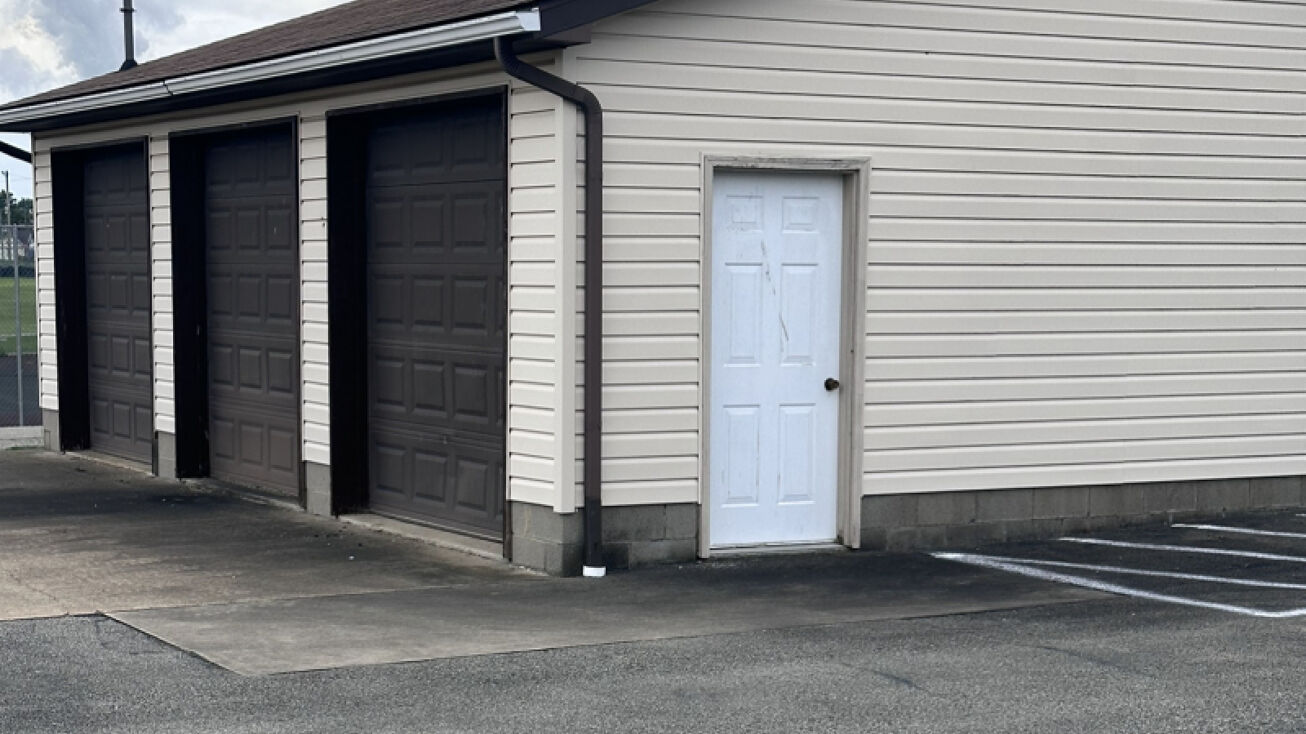 314316 E Salt Work St, Elderton, PA 15736