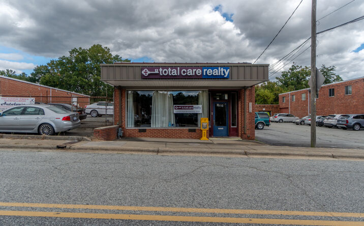 image of property at 1110 GRECADE ST Greensboro NC 27408