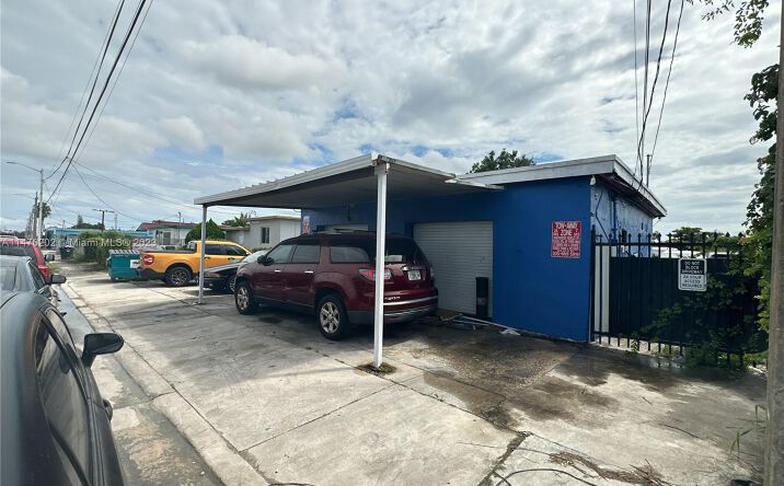 Pictures of Retail property located at 2304 Ali Baba Ave, Opa-Locka, FL 33054 for sales - image #1