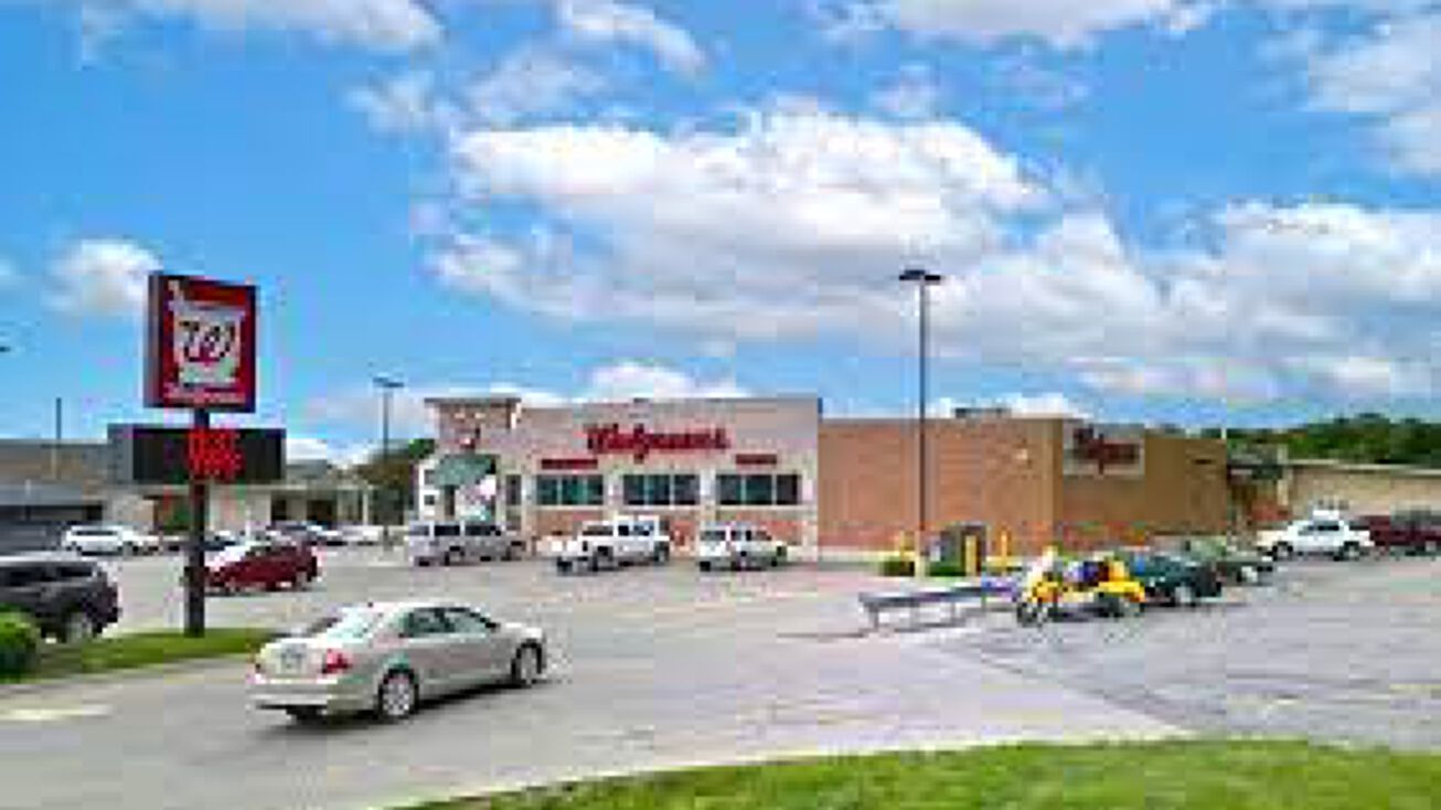 1114 S Main St, Maryville, MO 64468