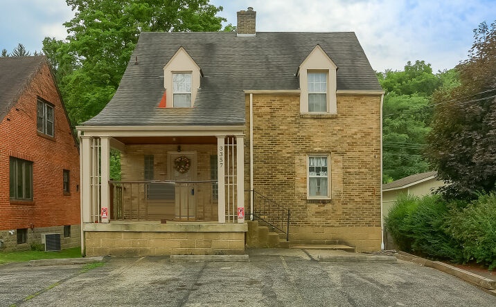 Pictures of Retail property located at 3357 Babcock Blvd, Pittsburgh, PA 15237 for sales - image #1