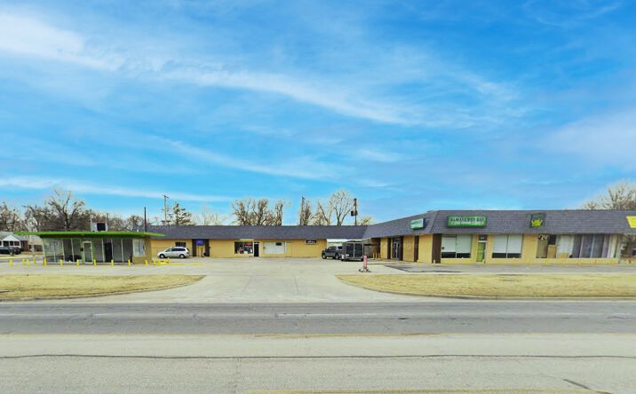Pictures of Retail property located at 1501 E Pawnee St, Wichita, KS 67211 for sales - image #1