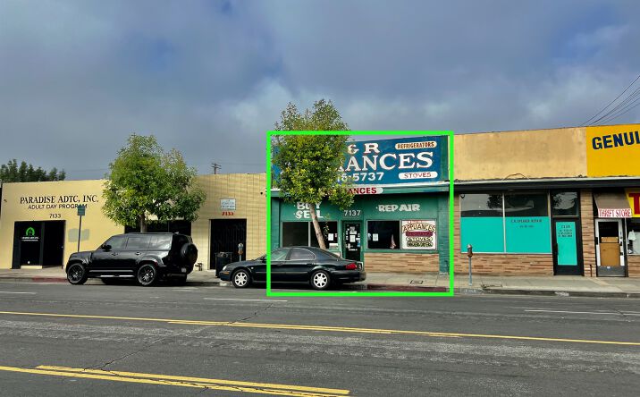 image of property at 7137 OWENSMOUTH AVE Canoga Park CA 91303-2008