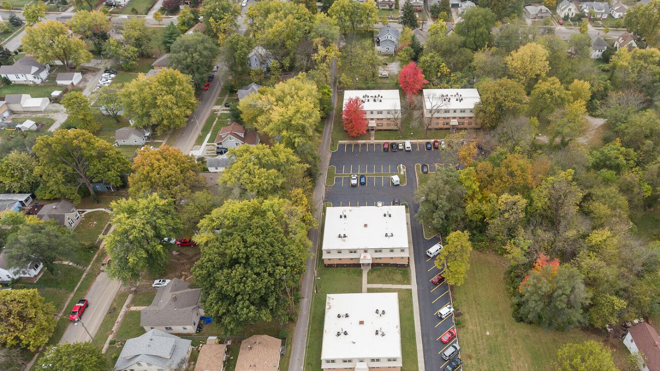 1409 W Maple Ave, Independence, MO 64050