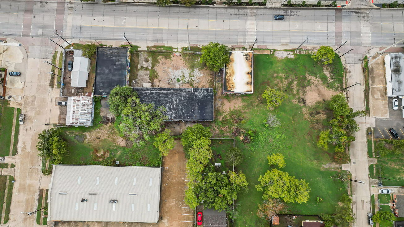 523 Singleton Blvd, Dallas, TX 75212