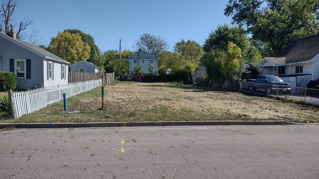 1862 Wilbur Ave, Fairborn, OH 45324