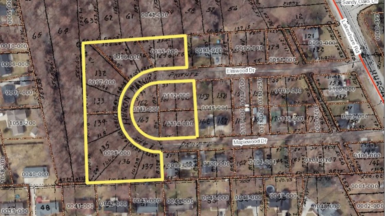 Maplewood Dr, Fort Gratiot Twp, MI 48059