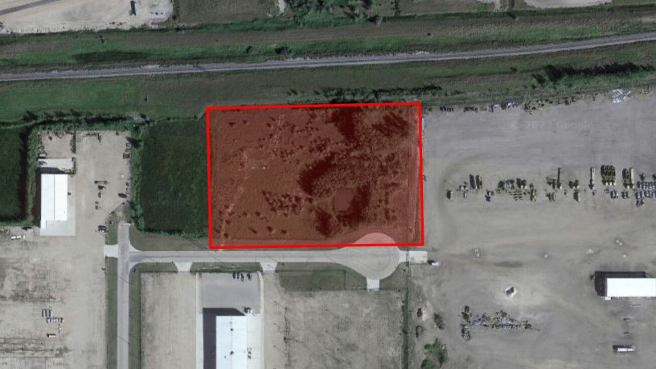 6525 2nd Ave SE, Minot, ND 58701