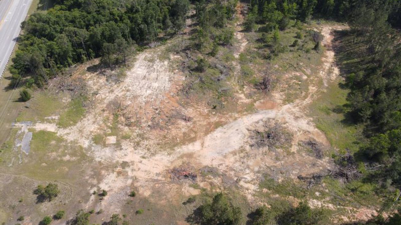 Pictures of Land property located at 59 Bay Minette Bypass, Bay Minette, AL 36507 for sales - image #1