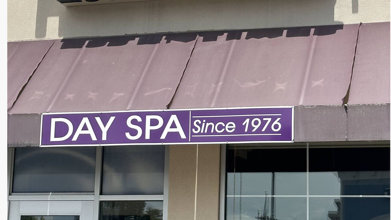 22 Clifton Country Rd, CLIFTON PARK, NY 12065