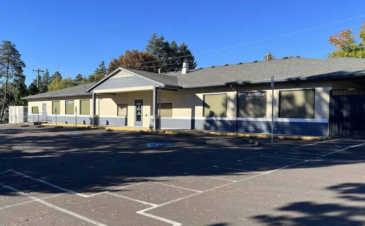 Pictures of Retail, Office property located at 2222 E Powell Boulevard, Gresham, OR 97080 for sales - image #1