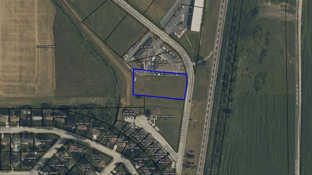 Mooney Dr, Bourbonnais, IL 60914