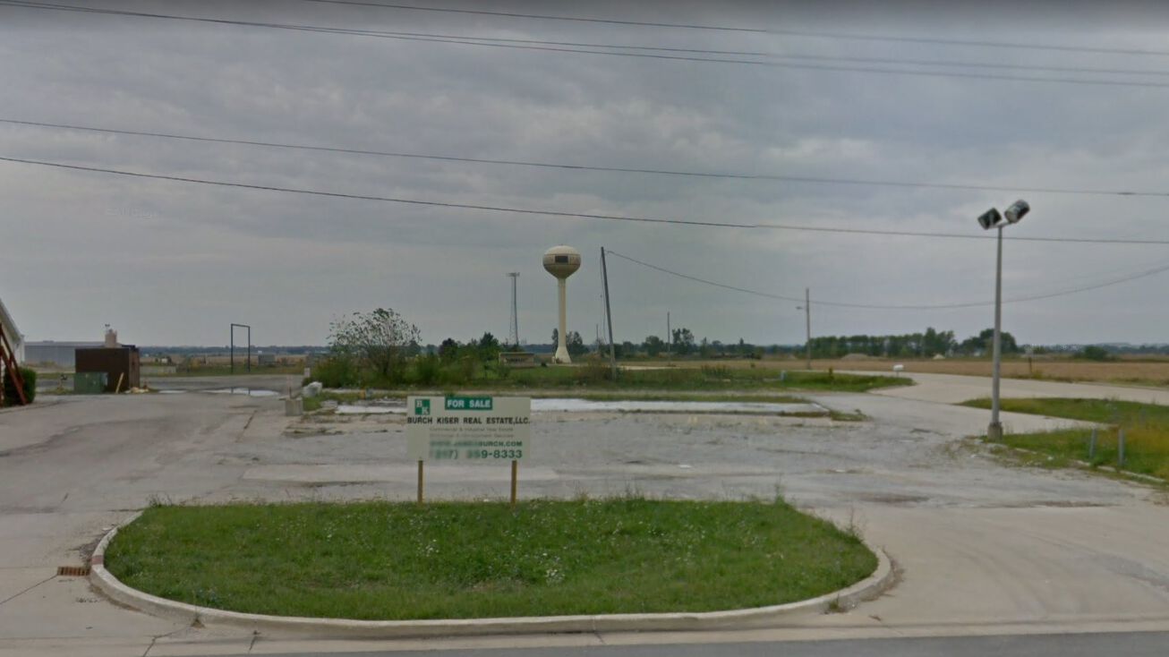 1080 Ottawa Rd, Paxton, IL 60957