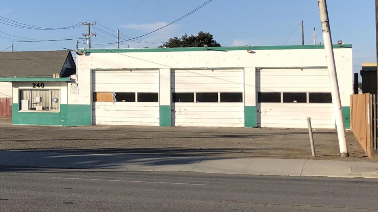 240 W Market Street, Salinas, CA 93901