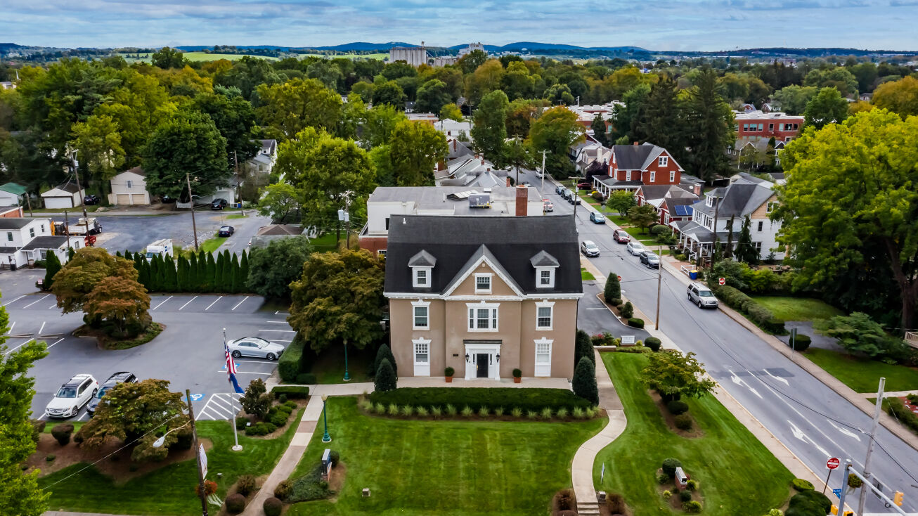 2331 Market St, Camp Hill, PA 17011