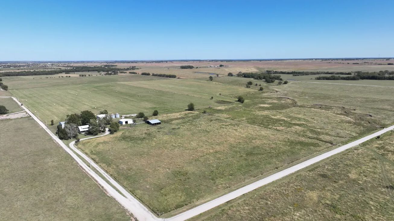 7451 E 370 Road, Oologah, OK 74053